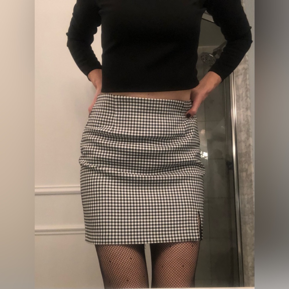 Dynamite stretchy gingham mini skirt
